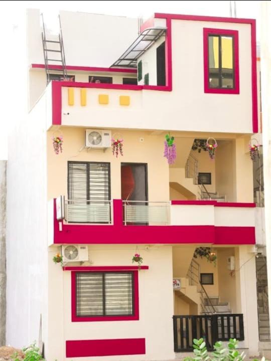 Jai Swaminarayan Delux Homestay Garudeshwar Εξωτερικό φωτογραφία