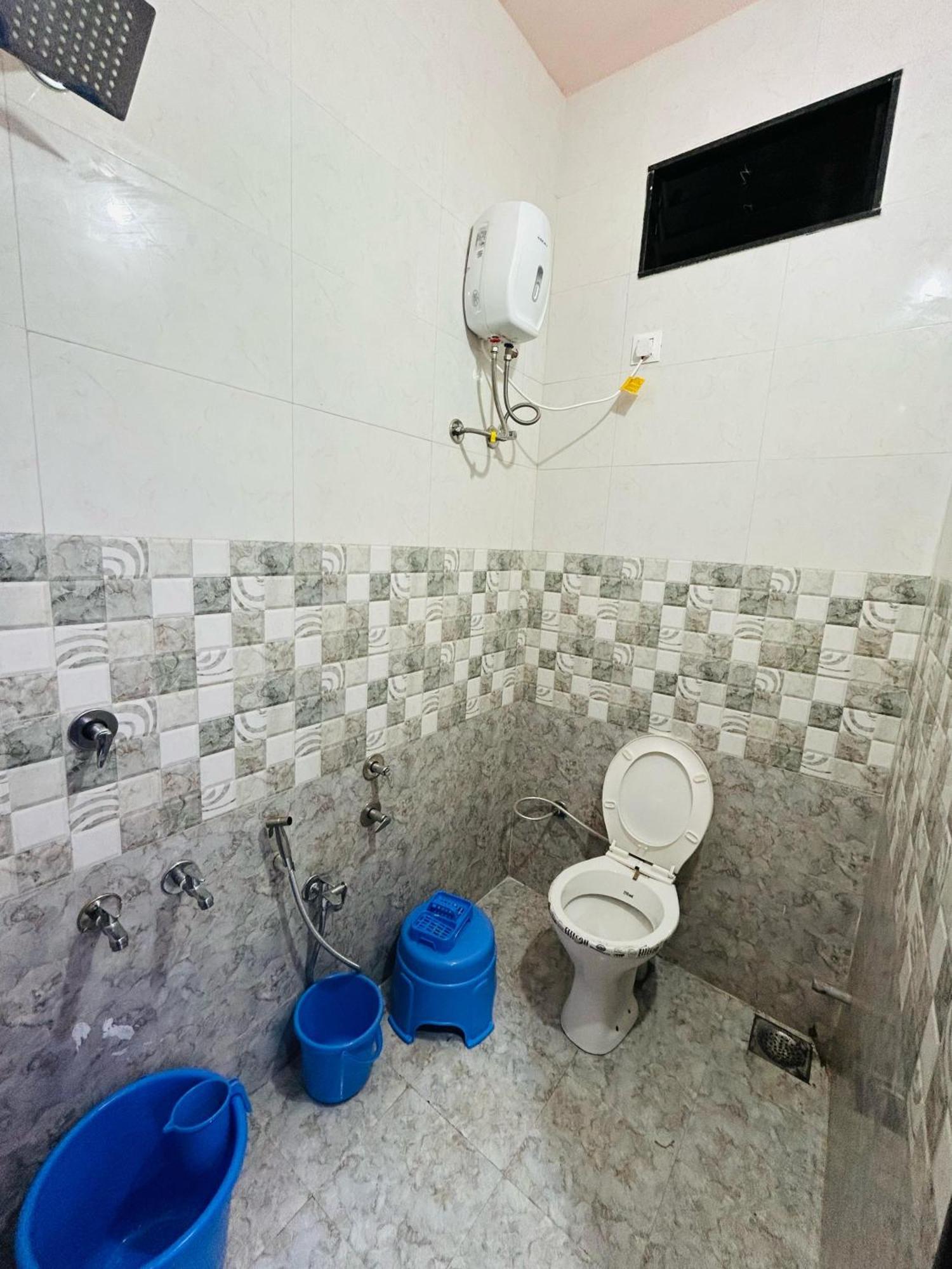 Jai Swaminarayan Delux Homestay Garudeshwar Εξωτερικό φωτογραφία